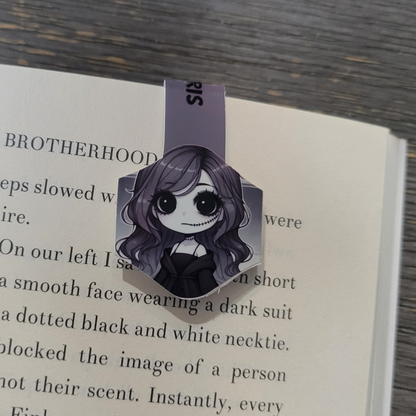 Maris Magnetic Bookmark – Hauntingly Beautiful Companion